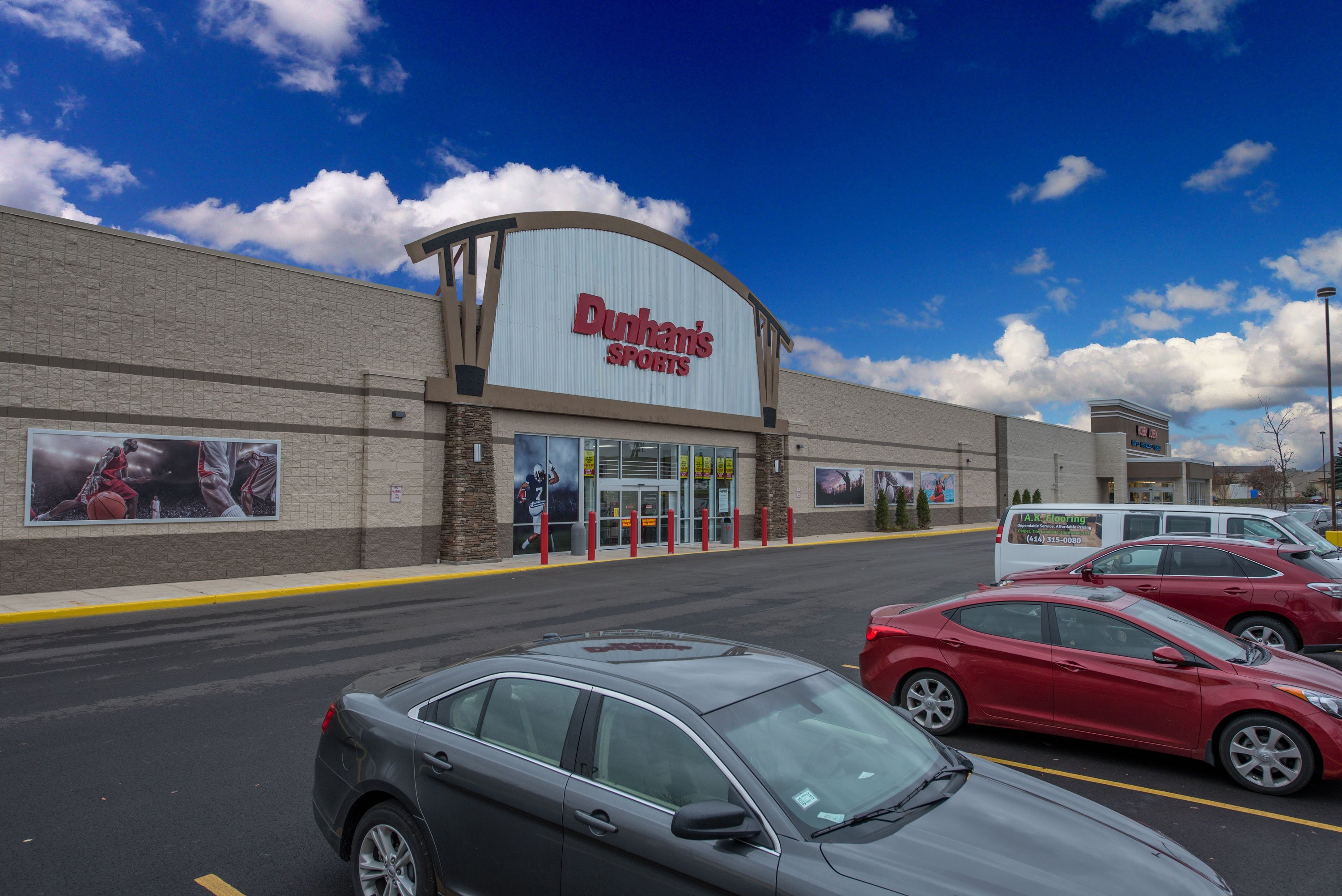 Brookfield, WI Retail - Dunham's Sports