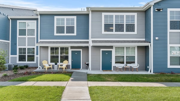 Exterior photo of Authentix Cartersville apartments.